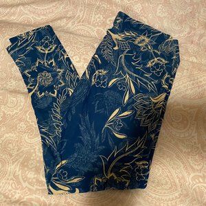 New LuLaRoe Leggings Tall Curvey Blue Cream